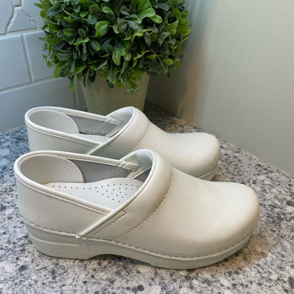 Dansko Patent Leather White Clogs Size 37